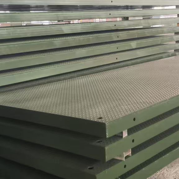 High-strength bridge deck